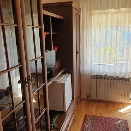 Pansion Pernjak Gæstehus